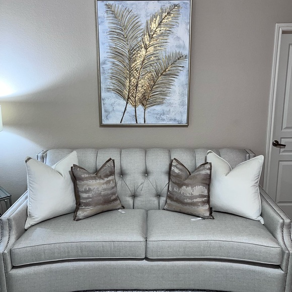 1-NWT CELEBRITY HOME MARBLED DECORATIVE PILLOWS (Read description for details) - Picture 5 of 17